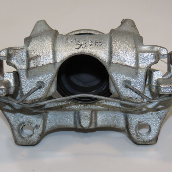 Etrier de frein avant gauche occasion RENAULT TWINGO III Phase 1 06-2014->... 1.0 SCE 12v 70ch 410010121R 2