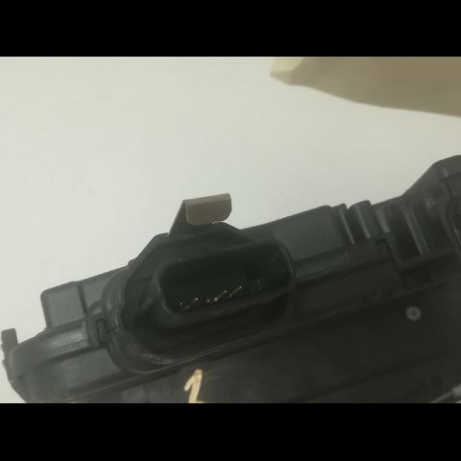 Serrure porte avd occasion RENAULT CAPTUR Phase 1 02-2013->... 1.5 DCI 90ch 805022764R 4