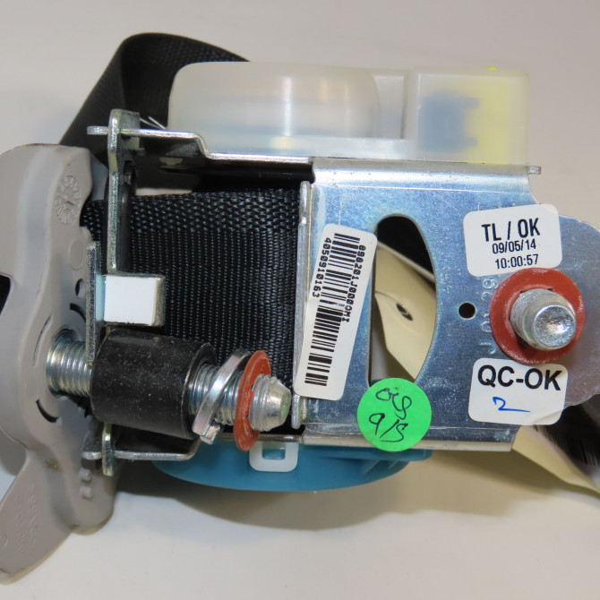 Ceinture arrière droite occasion HYUNDAI I 20 I phase 2 06-2012->03-2015 1.2i 85ch 898201J000OM 2