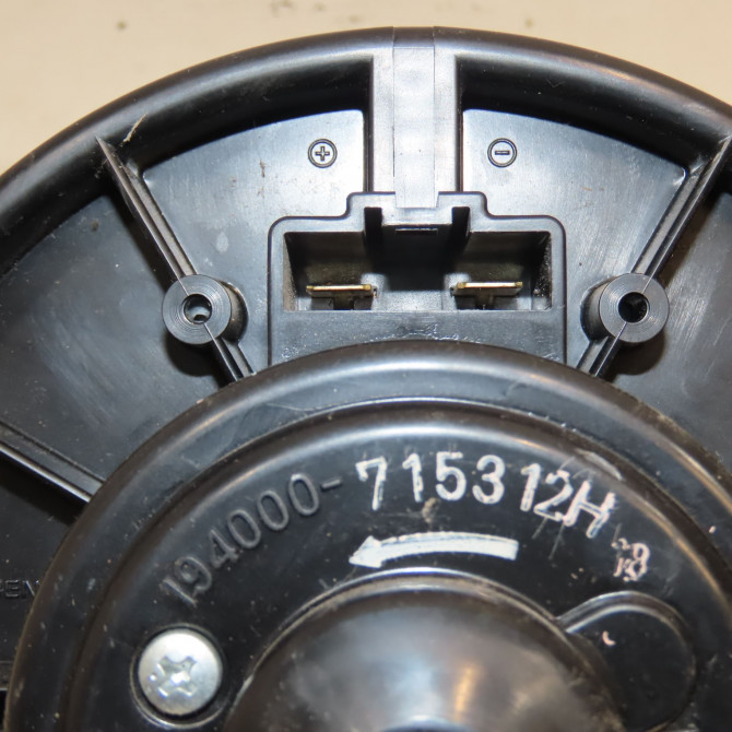 Ventilateur de chauffage occasion TOYOTA HI ACE II Phase 3 01-2007->... 3