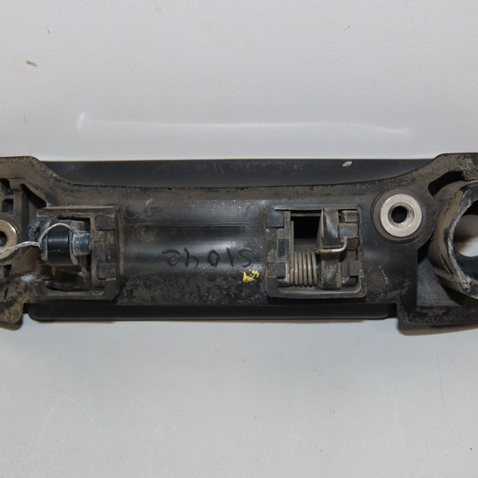 Poignee ext porte battante d occasion TOYOTA HI ACE II Phase 3 01-2007->... 2