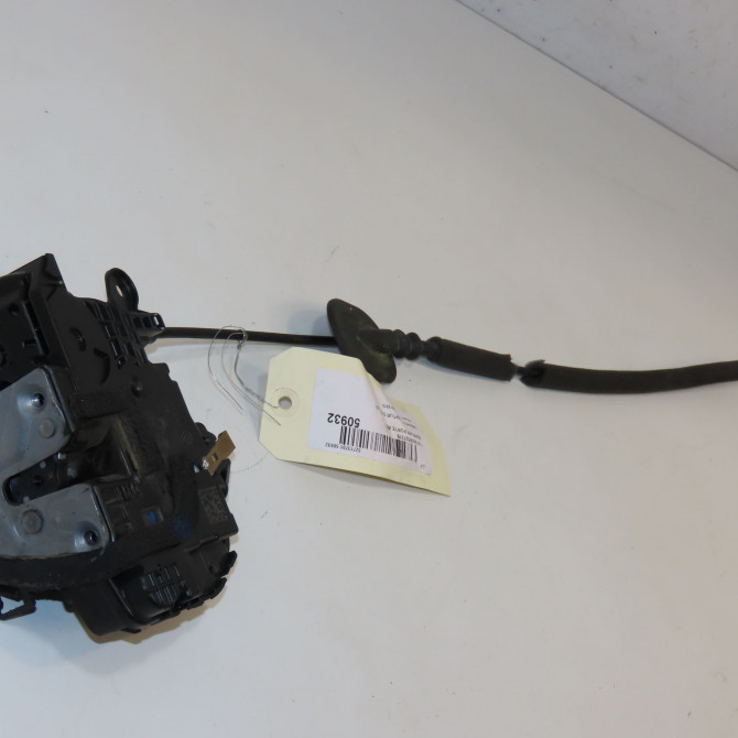 Serrure porte avd occasion RENAULT CAPTUR Phase 1 02-2013->... 0.9 90 ch 805022764R 1