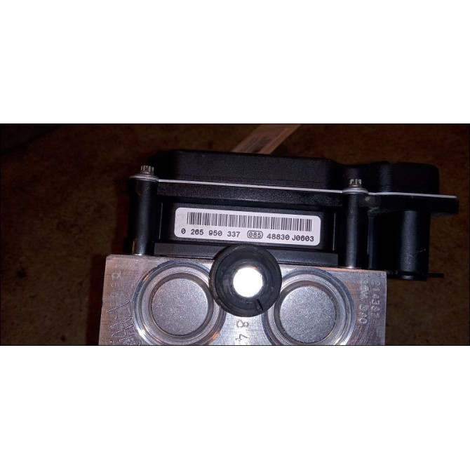 Unité hydraulique ABS occasion LAND ROVER DISCOVERY III Phase 1 04-1995->04-1999 2.7 TD 190ch 5