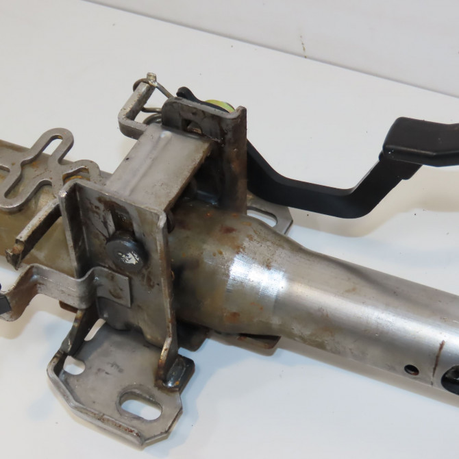 Colonne de direction non assistee occasion NISSAN TERRANO II Phase 1 04-1995->04-1999 2.7 TDI 125ch 488107F010 3