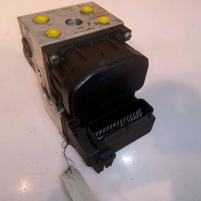 Unité hydraulique ABS occasion NISSAN TERRANO I 476600X801 3