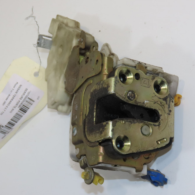 Serrure porte avg occasion NISSAN TERRANO II Phase 1 04-1995->04-1999 2.7 TDI 125ch 805037F400 1