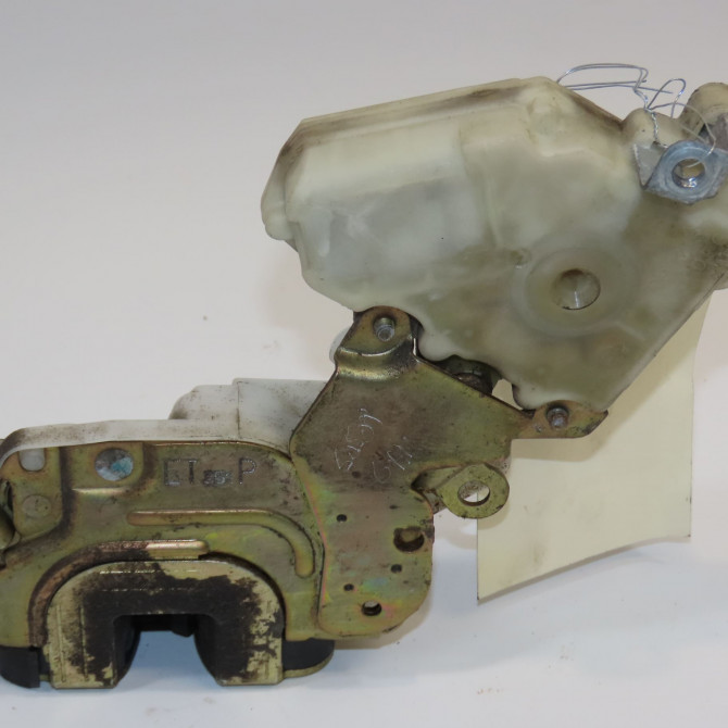 Serrure porte avg occasion NISSAN TERRANO II Phase 1 04-1995->04-1999 2.7 TDI 125ch 805037F400 2