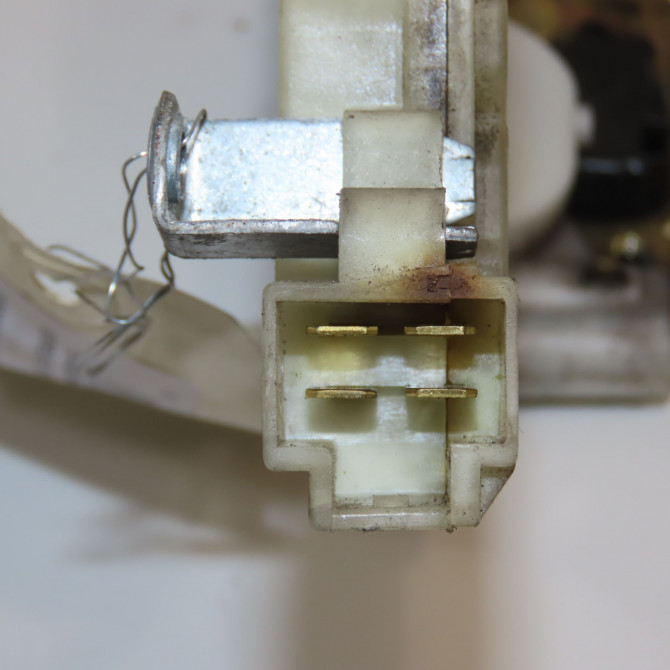 Serrure porte avg occasion NISSAN TERRANO II Phase 1 04-1995->04-1999 2.7 TDI 125ch 805037F400 5