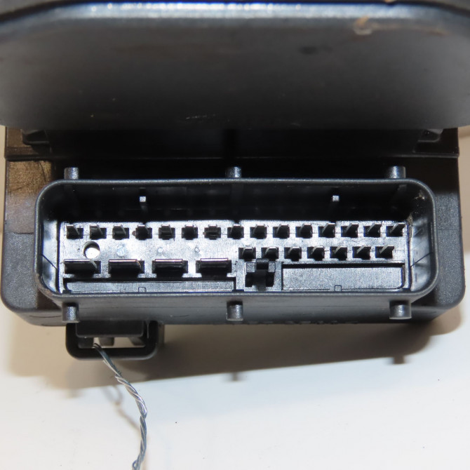 Unité hydraulique ABS occasion NISSAN TERRANO II Phase 1 04-1995->04-1999 2.7 TDI 125ch 476600X801 3