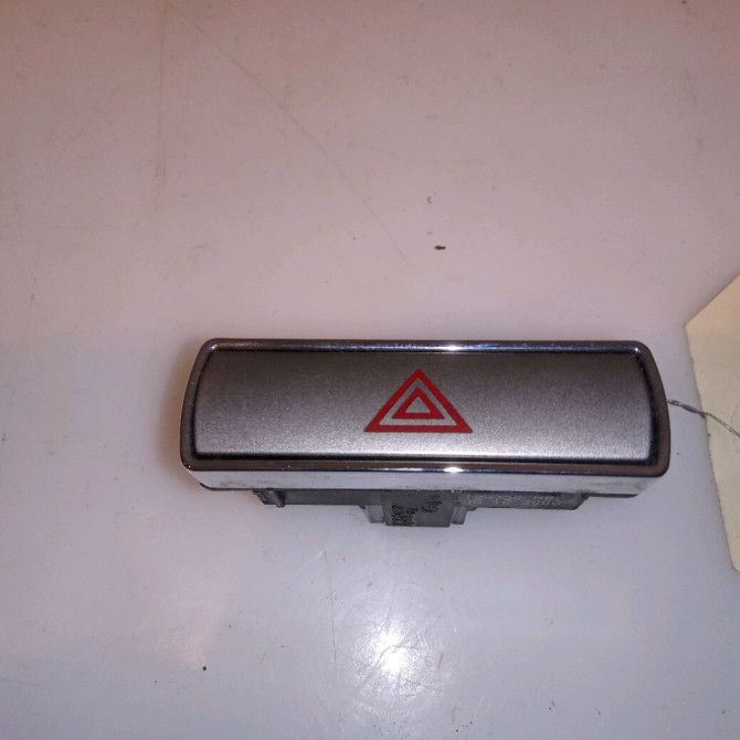 Bouton de warning occasion FORD MONDEO III Phase 1 06-2007->09-2010 1.8 TDCI 125ch 1553762 1