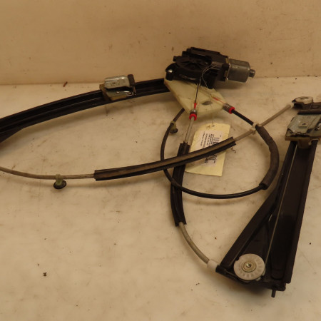 Mecanisme + moteur lève-glace avant droit occasion VOLKSWAGEN POLO V POLO V Phase 1 2009-09-01->2014-05-31 1.2 60ch