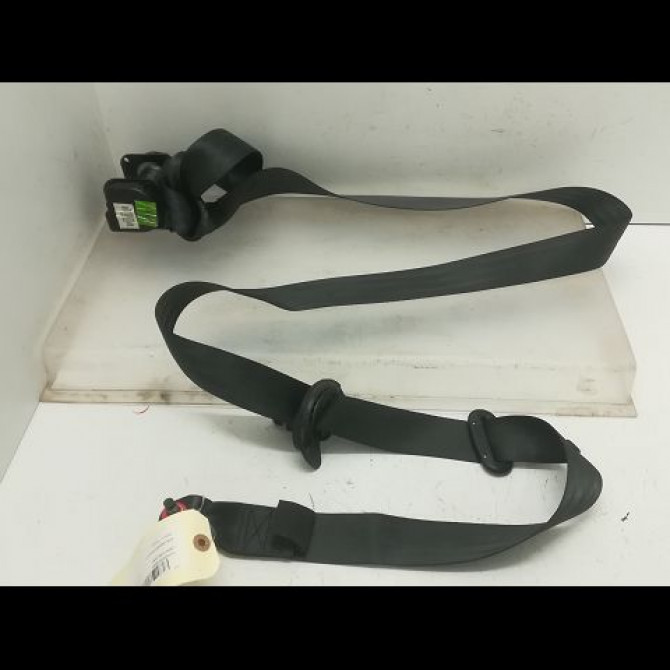 Ceinture arrière gauche occasion KIA VENGA Phase 2 01-2015->... 898101P000EQ 1