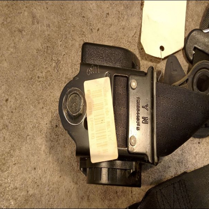 Ceinture arrière gauche occasion KIA VENGA Phase 1 04-1995->04-1999 1.6 CRDI 115ch 898101P000EQ 3