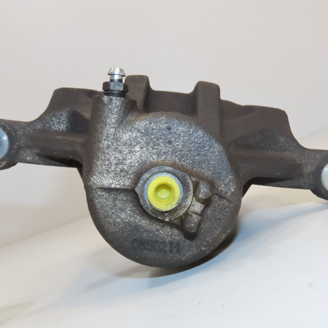 Etrier de frein avant gauche occasion HYUNDAI IX20 Phase 1 10-2010->... 1.4 CRDI 90ch 581801KA00 3