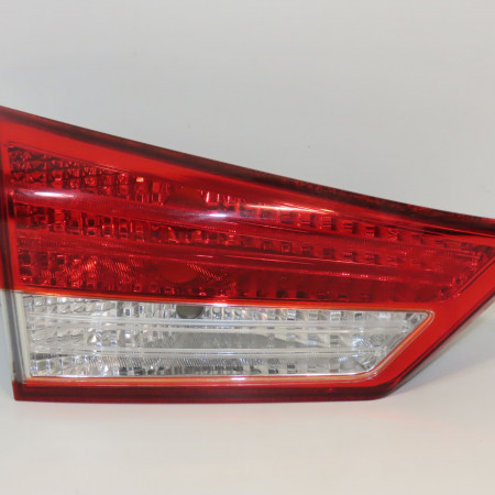 Feu arrière interieur gauche occasion HYUNDAI IX20 Phase 1 10-2010->... 1.4 CRDI 90ch 924131K000