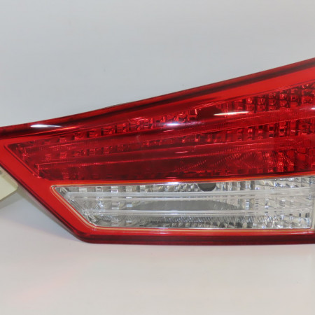 Feu arrière intérieur droit occasion HYUNDAI IX20 Phase 1 10-2010->... 1.4 CRDI 90ch 924141K000