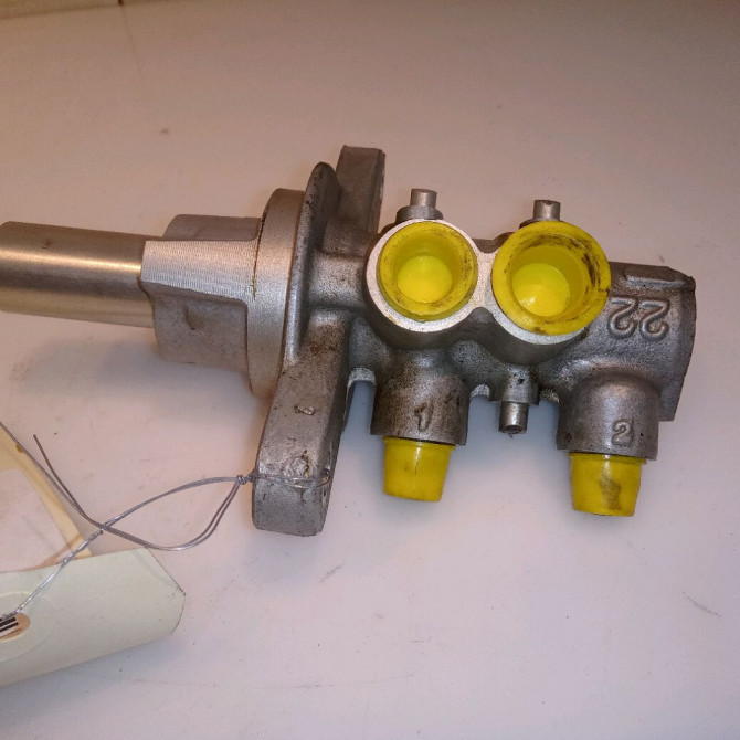 Maitre cylindre occasion PEUGEOT BIPPER 4601V7 2