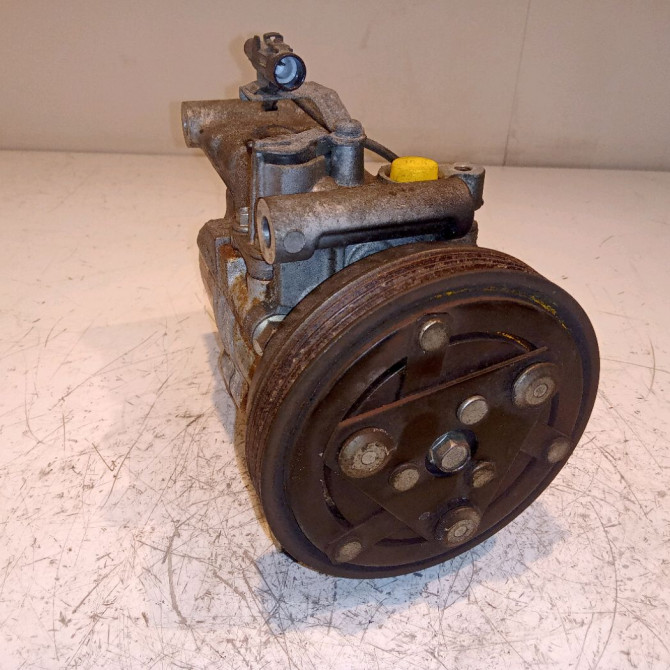 Compresseur air conditionne occasion SUZUKI SWIFT III Phase 1 03-2005->09-2011 1.3i 90ch 9520063JA1 1