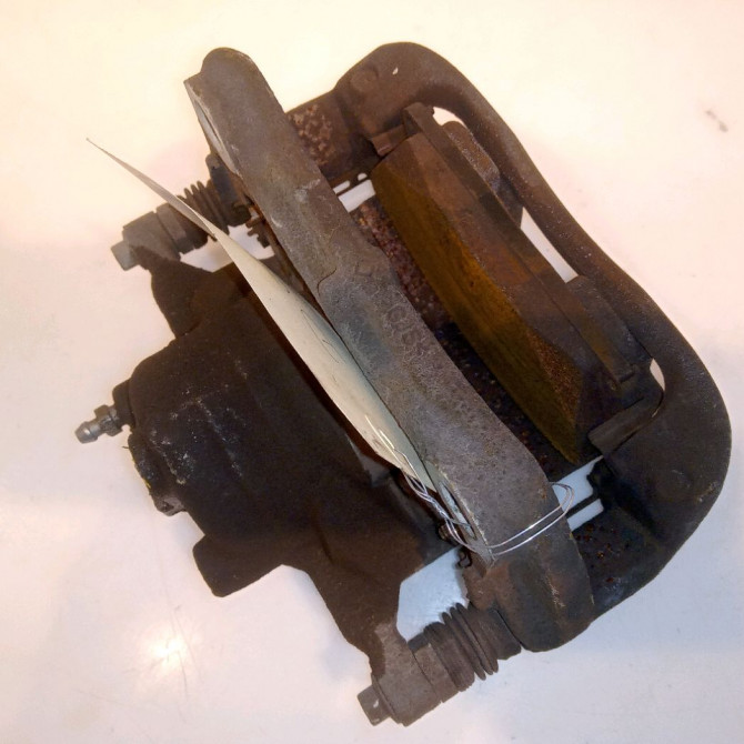 Etrier de frein avant gauche occasion OPEL ZAFIRA III Phase 1 11-2011->... 13301226 1