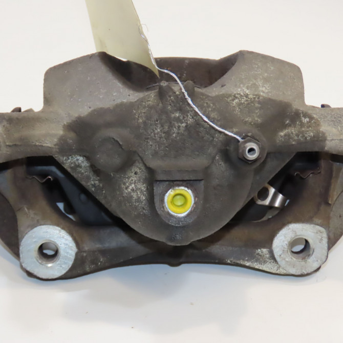 Etrier de frein avant droit occasion CHEVROLET CRUZE Phase 1 03-2009->... 13301227 3