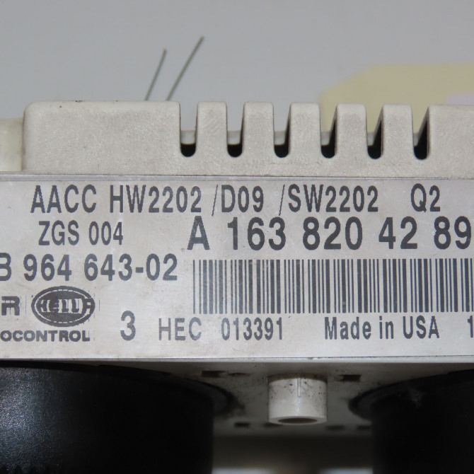 Commande de chauffage occasion MERCEDES CLASSE ML I 7701070473 4