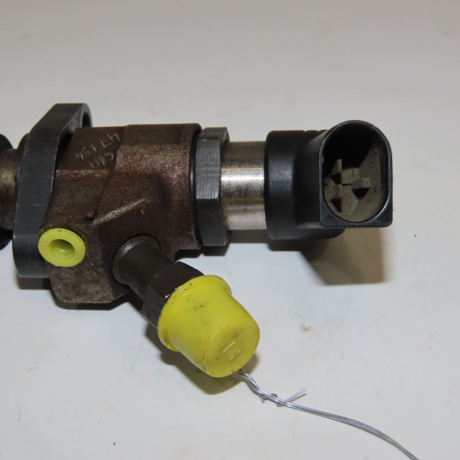 Injecteur occasion FORD GALAXY II Phase 1 06-2006->03-2010 2