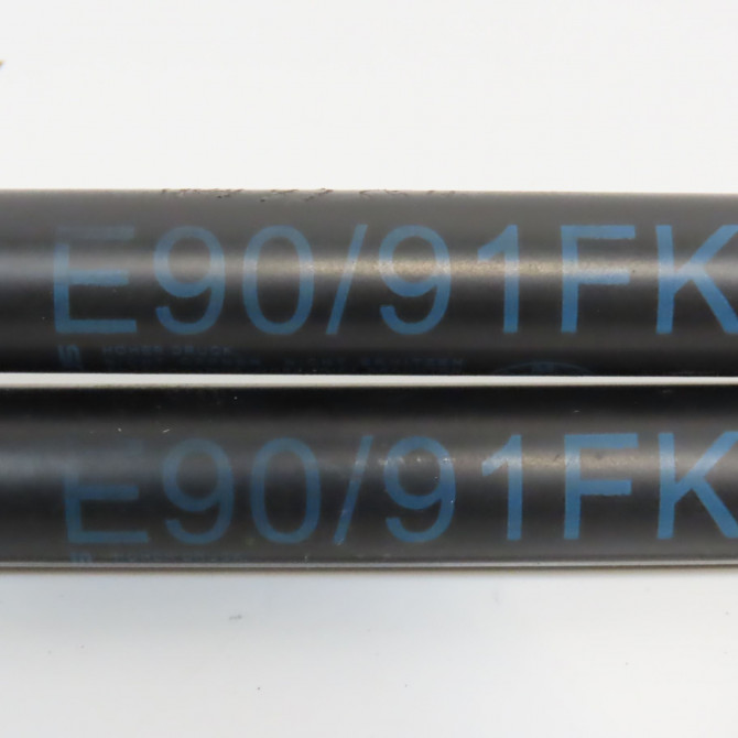 Verin d capot occasion B.M.W. SERIE 3 V Phase 1 03-2005->09-2008 318D 122ch 51237060550 2