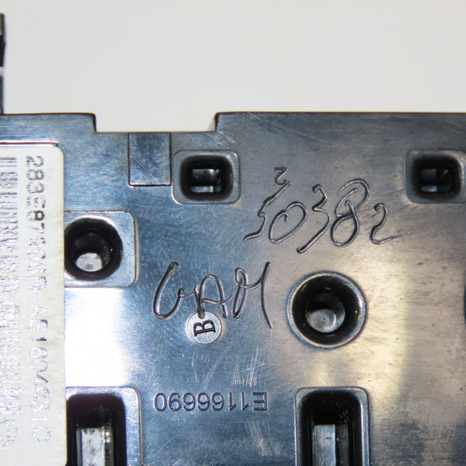 Bouton de warning occasion RENAULT CLIO V 5