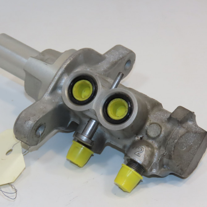 Maitre cylindre occasion RENAULT CLIO V 1