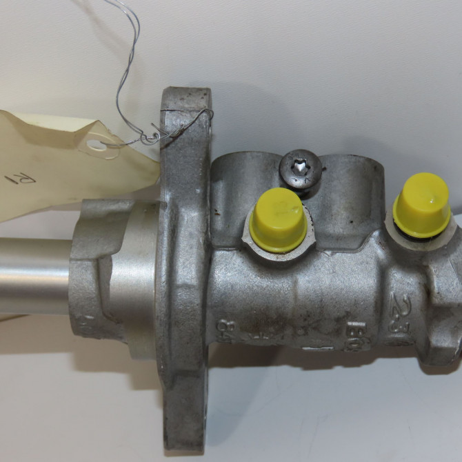 Maitre cylindre occasion RENAULT CLIO V 2