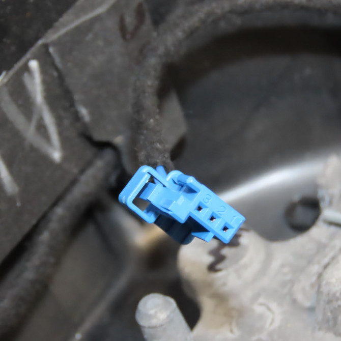 Volant de direction occasion PEUGEOT 2008 Phase 1 01-2013->... 1.6 BlueHDI 100ch 98007408ZD 3