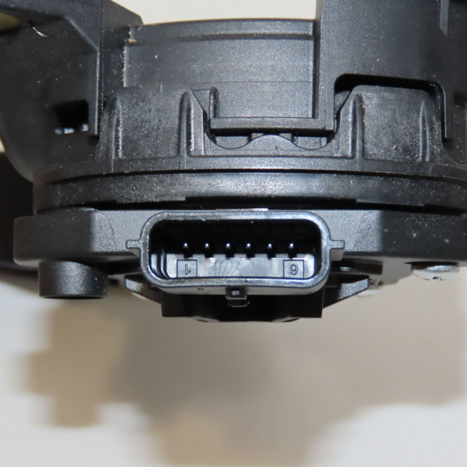 Potentiometre accelerateur occasion RENAULT CLIO V 3