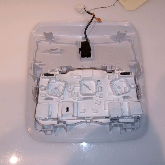 Plafonnier occasion PEUGEOT 2008 Phase 1 01-2013->... 1.2i PURETECH 110ch 96781445PR 2