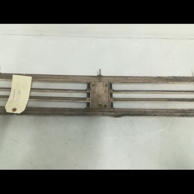 Calandre occasion PEUGEOT 309 2