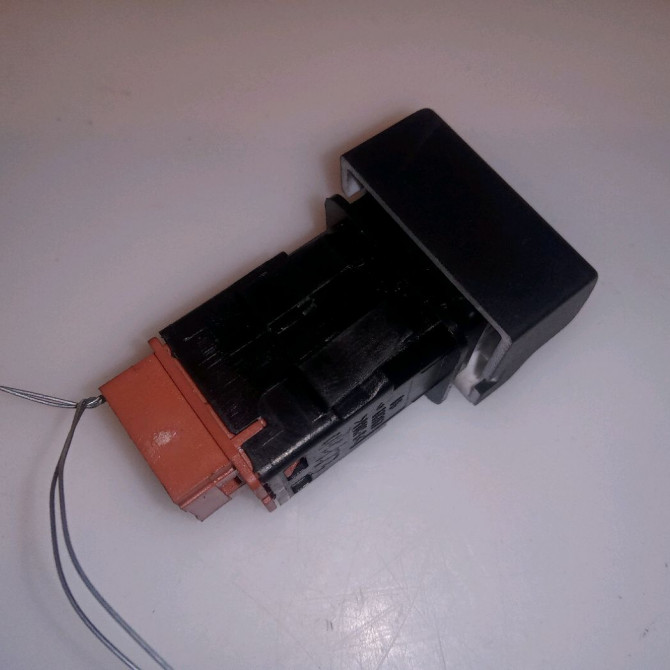 Bouton de warning occasion CITROEN C4 GRAND PICASSO II 96781018ZD 2