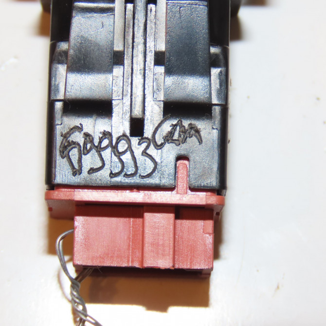 Bouton de warning occasion CITROEN C4 PICASSO II Phase 1 04-2013->... 1.6 e-HDi 8v 115ch 96781018ZD 3