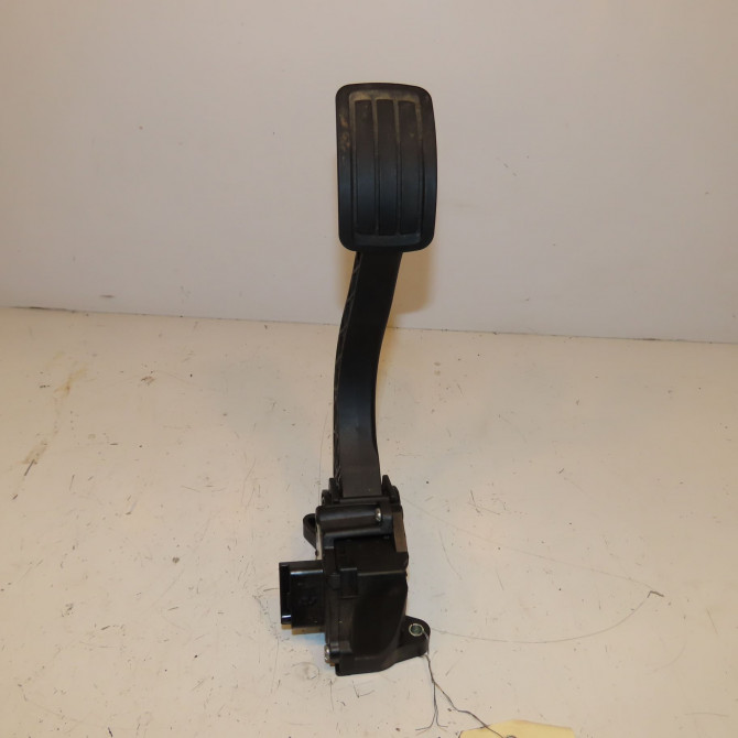 Potentiometre accelerateur occasion CITROEN C4 PICASSO II Phase 1 04-2013->... 1.6 e-HDi 8v 115ch 1