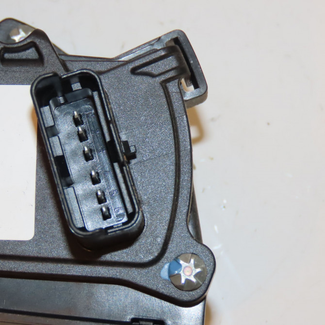 Potentiometre accelerateur occasion CITROEN C4 PICASSO II Phase 1 04-2013->... 1.6 e-HDi 8v 115ch 2