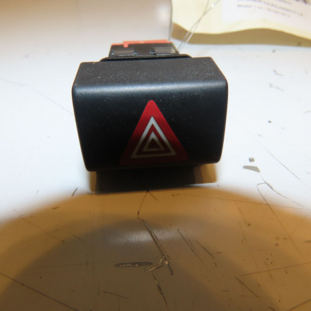 Bouton de warning occasion CITROEN C4 PICASSO II Phase 1 04-2013->... 1.6 e-HDi 8v 115ch 96781018ZD