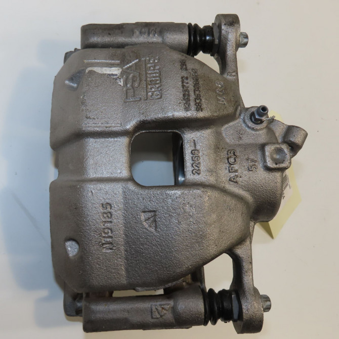 Etrier de frein avant droit occasion CITROEN 1681371480 4