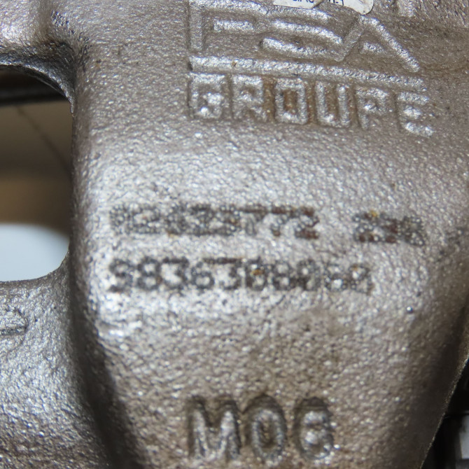 Etrier de frein avant droit occasion CITROEN 1681371480 5