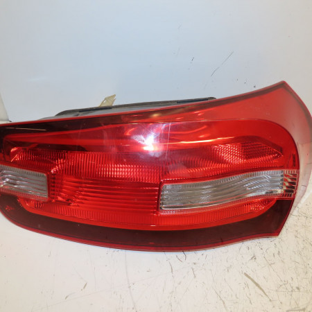 Feu arrière droit occasion CITROEN C4 PICASSO II Phase 1 04-2013->... 1.6 e-HDi 8v 115ch 9676120680