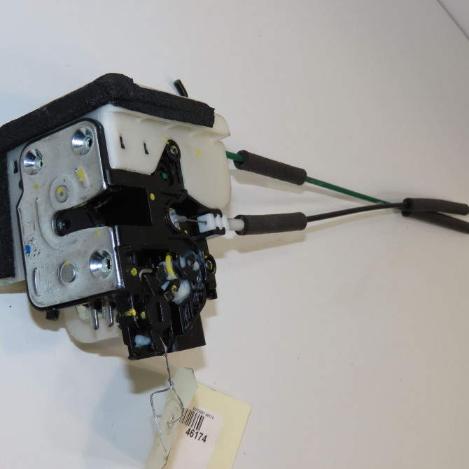 Serrure porte arg occasion HYUNDAI 146 Phase 1 04-1995->04-1999 1.0i 66ch 81410B9020 1