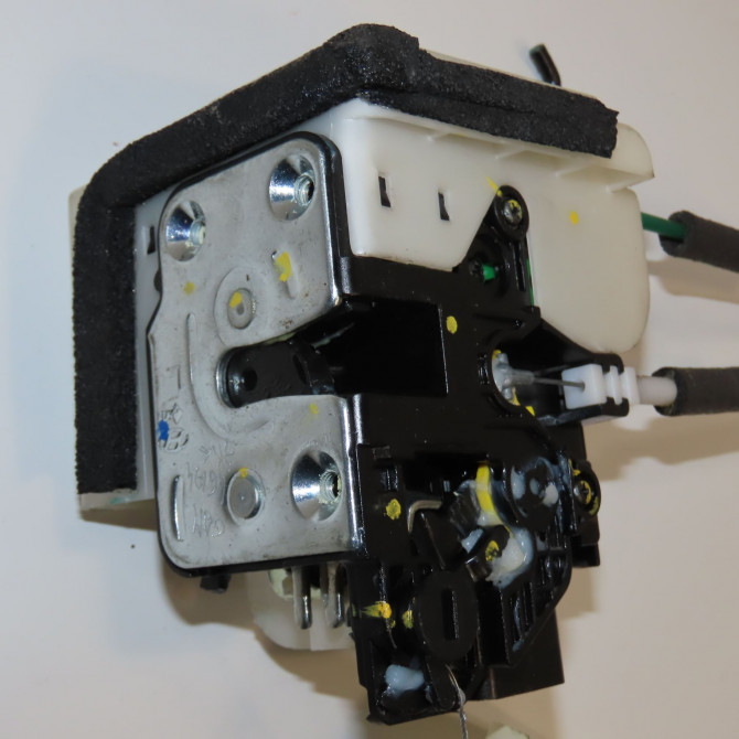 Serrure porte arg occasion HYUNDAI 146 Phase 1 04-1995->04-1999 1.0i 66ch 81410B9020 2