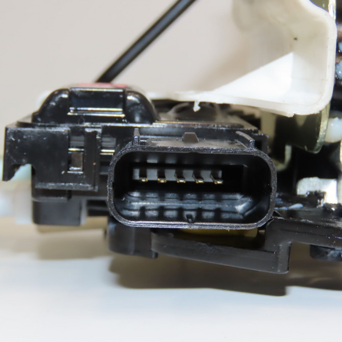 Serrure porte arg occasion HYUNDAI 146 Phase 1 04-1995->04-1999 1.0i 66ch 81410B9020 5