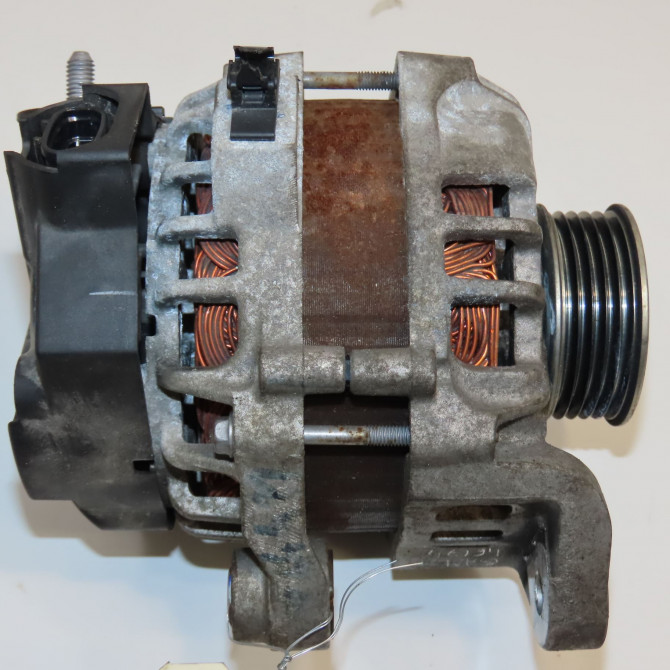 Alternateur occasion HYUNDAI 146 Phase 1 04-1995->04-1999 1.0i 66ch 3730004700 2