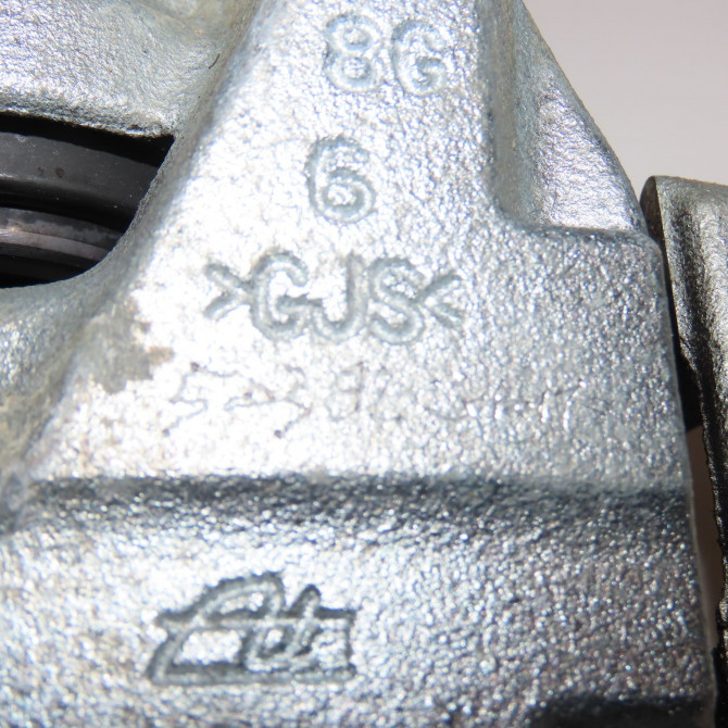 Etrier de frein avant droit occasion RENAULT CLIO V 410016073R 5