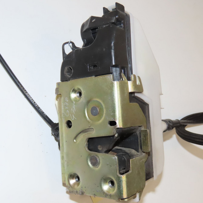 Serrure porte avg occasion CITROEN C3 PLURIEL I Phase 1 04-2003->09-2008 1.4i 9135P3 2