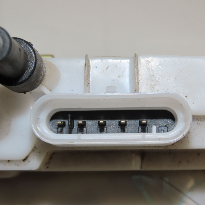 Serrure porte avg occasion CITROEN C3 PLURIEL I Phase 1 04-2003->09-2008 1.4i 9135P3 5