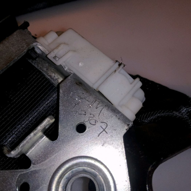 Ceinture arrière gauche occasion VOLKSWAGEN GOLF PLUS Phase 1 04-1995->04-1999 1.6 TDI 105ch 5M0857805RAA 3